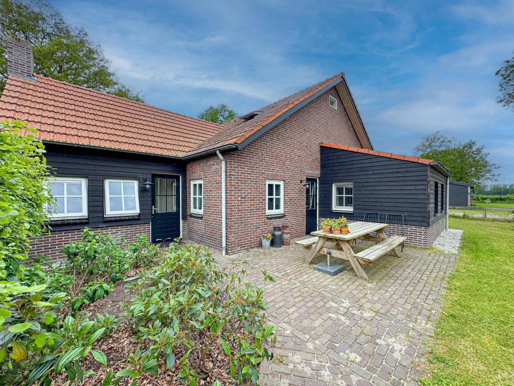Op De Beemd Villa Zeeland Buitenkant foto